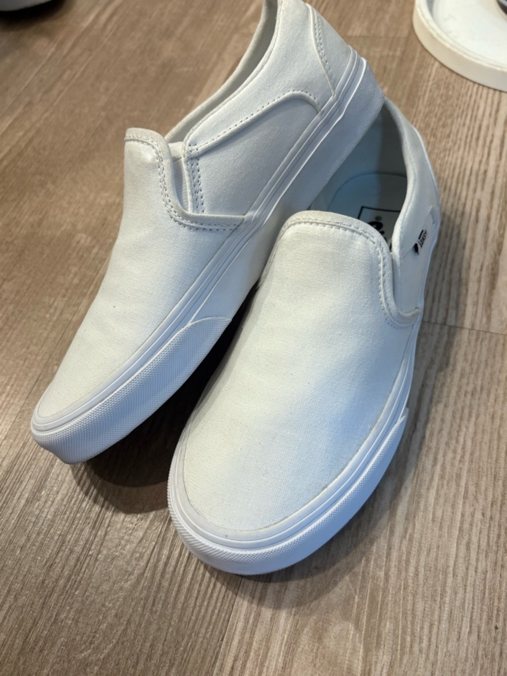 All white monochrome Slip-On vans - Picture 5 of 5